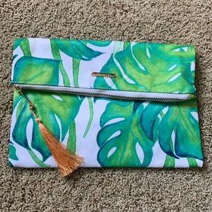 Puravida Palm Clutch